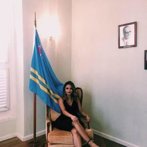 Meet your Posher, Alejandra